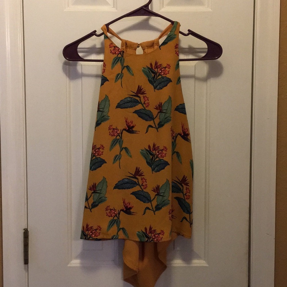 Forever 21 Blouse 💛